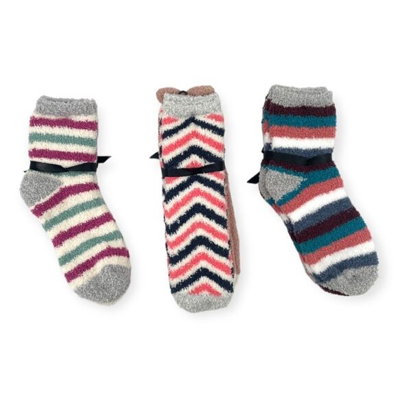 ~Free Press Women's Fuzzy Socks Bundle NWT OS - Picture 2 of 3